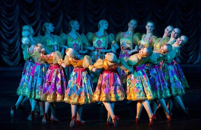 俄罗斯舞蹈1.jpg